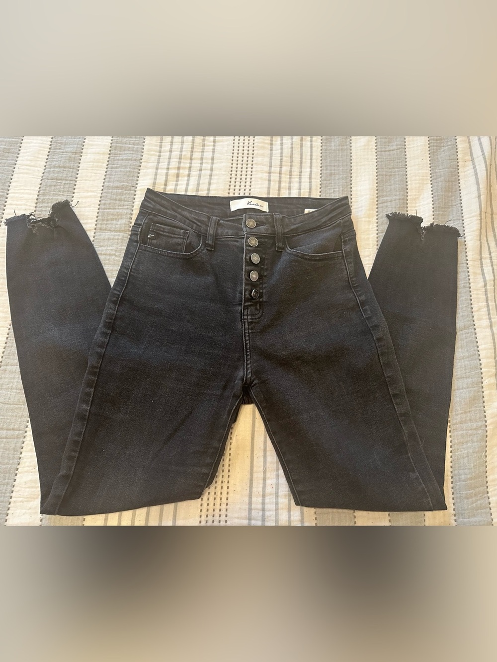 KanCan Black Button Fly Skinny
Jeans Sz 27